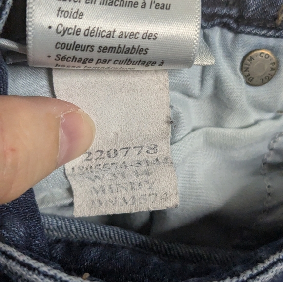 Paige Catalina cut off denim jean shorts - size 28 - Picture 7 of 7